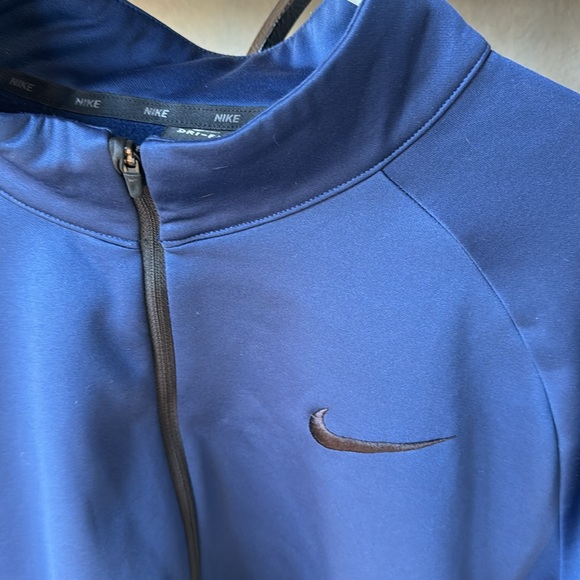 Nike Drifit 1/4 zip - Picture 2 of 6